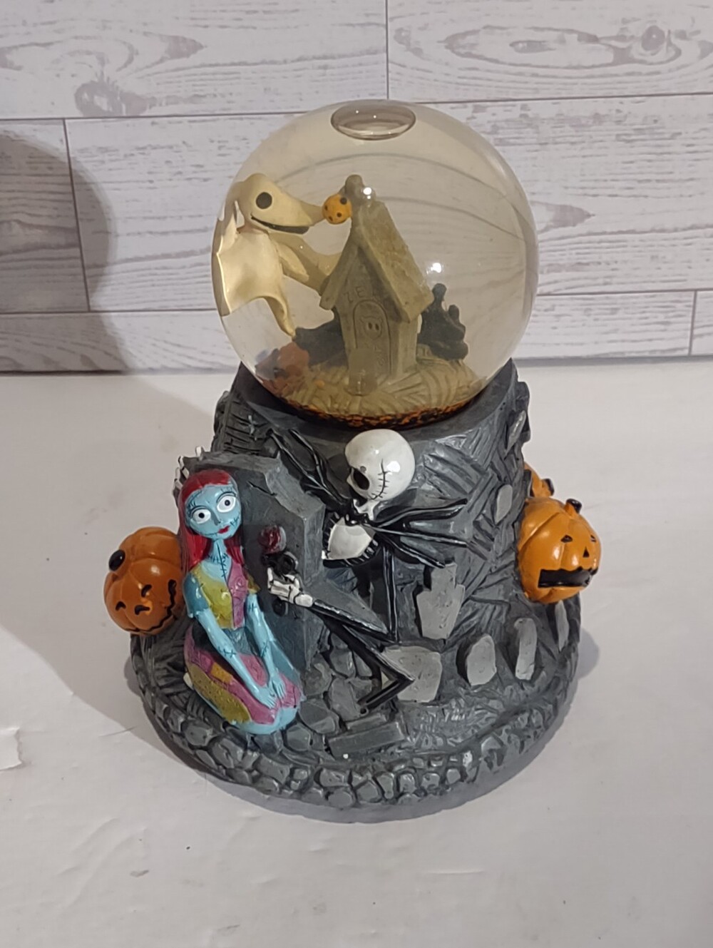 The Nightmare Before Christmas Zero Musical snow globe